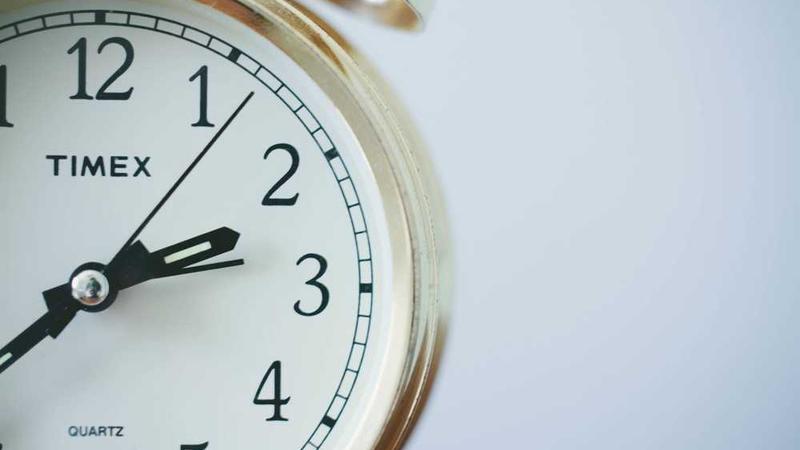 Advierten efectos de posible impuesto del 1 % a remesas desde EE. UU.